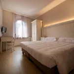 Bel Hotel 3*
